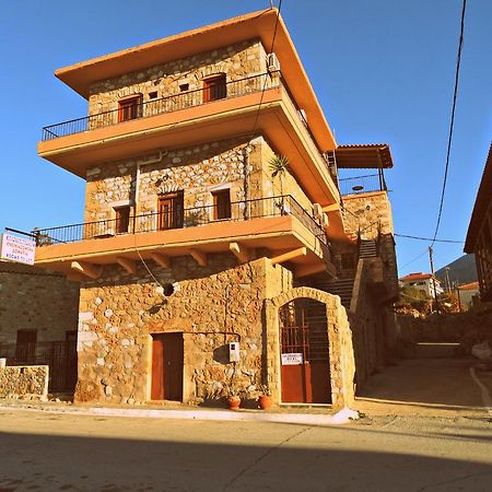 Akrotainaritis Rooms ييروميلين المظهر الخارجي الصورة