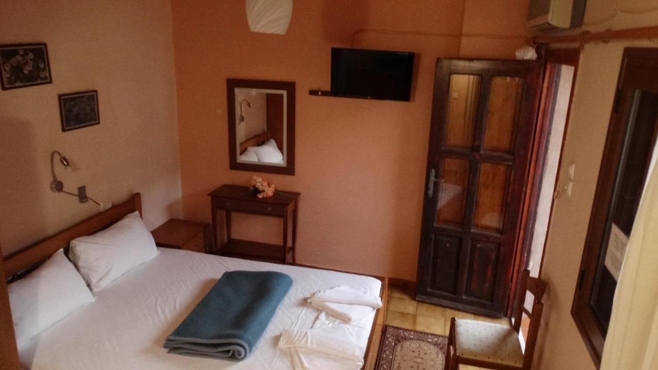 Akrotainaritis Rooms ييروميلين المظهر الخارجي الصورة